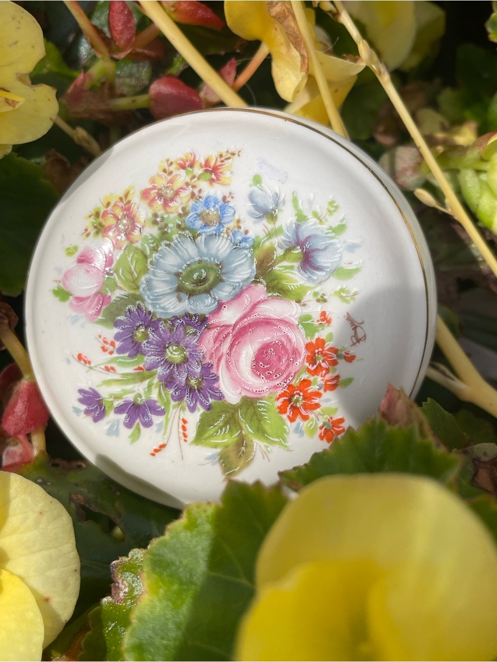 ๐ธ๐ผ Vintage Floral Ceramic Trinket Box - Picture 10 of 12